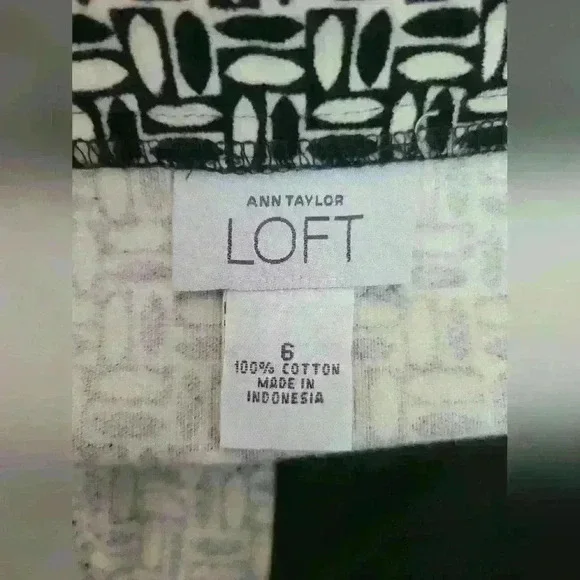 Ann Taylor Loft Vintage Geometric Print Mini Skirt - Picture 3 of 3